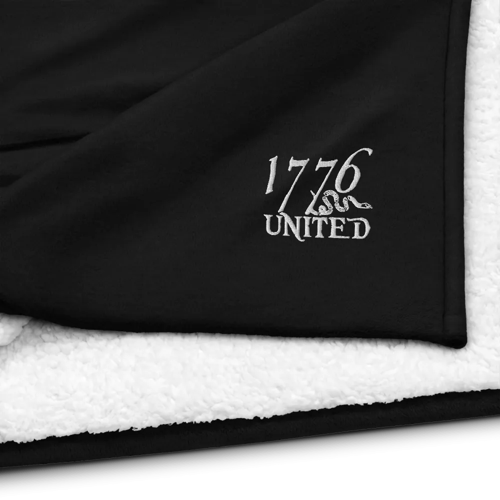 1776 United Premium sherpa blanket