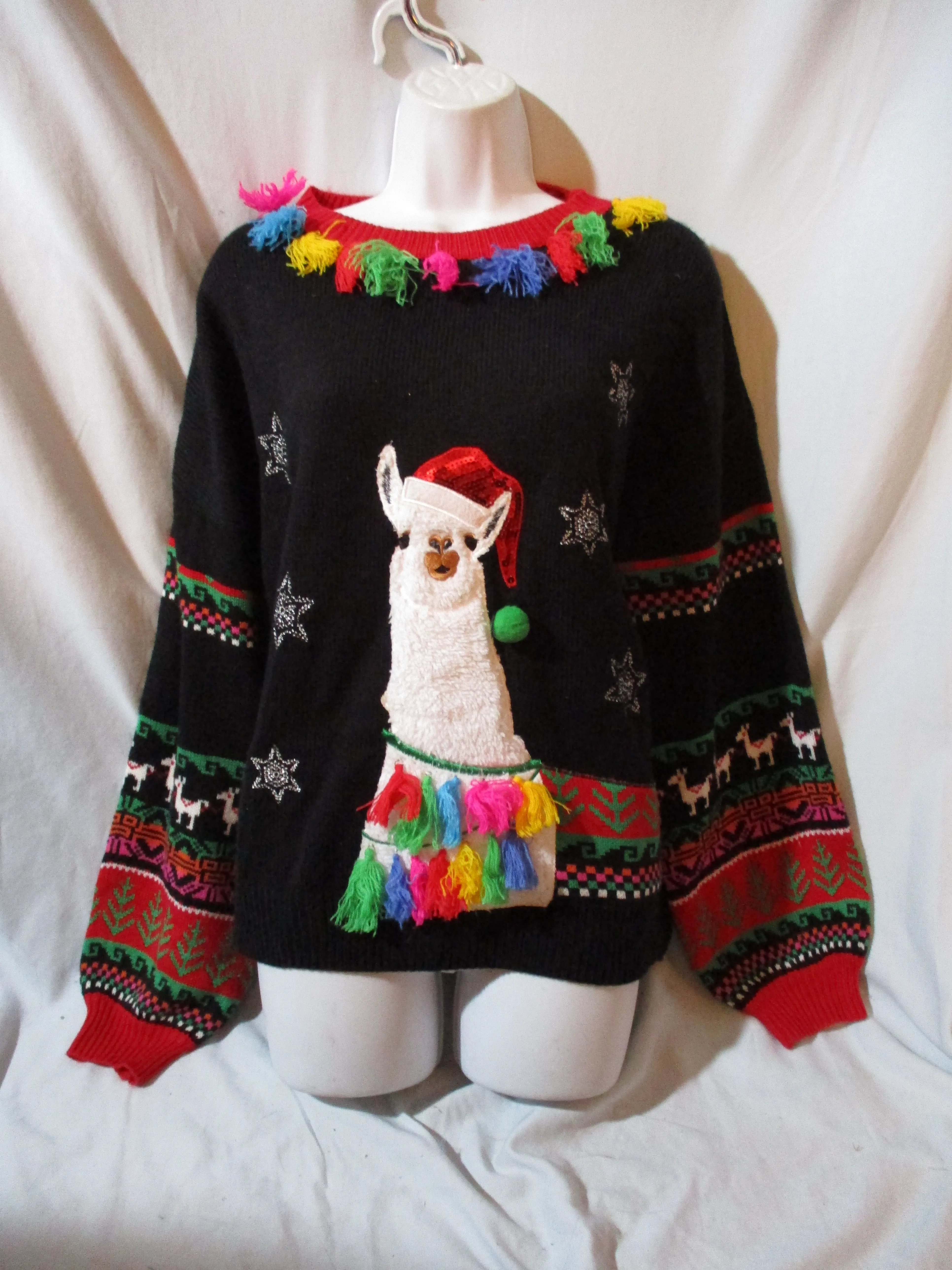 99 JANE STREET LLAMA FRINGE TASSEL Christmas Ugly Sweater Red L Humor