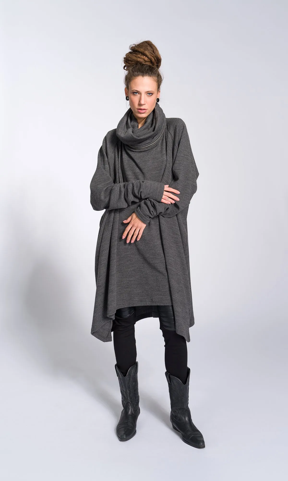 Asymmetric Detachable Collar Knit Tunic