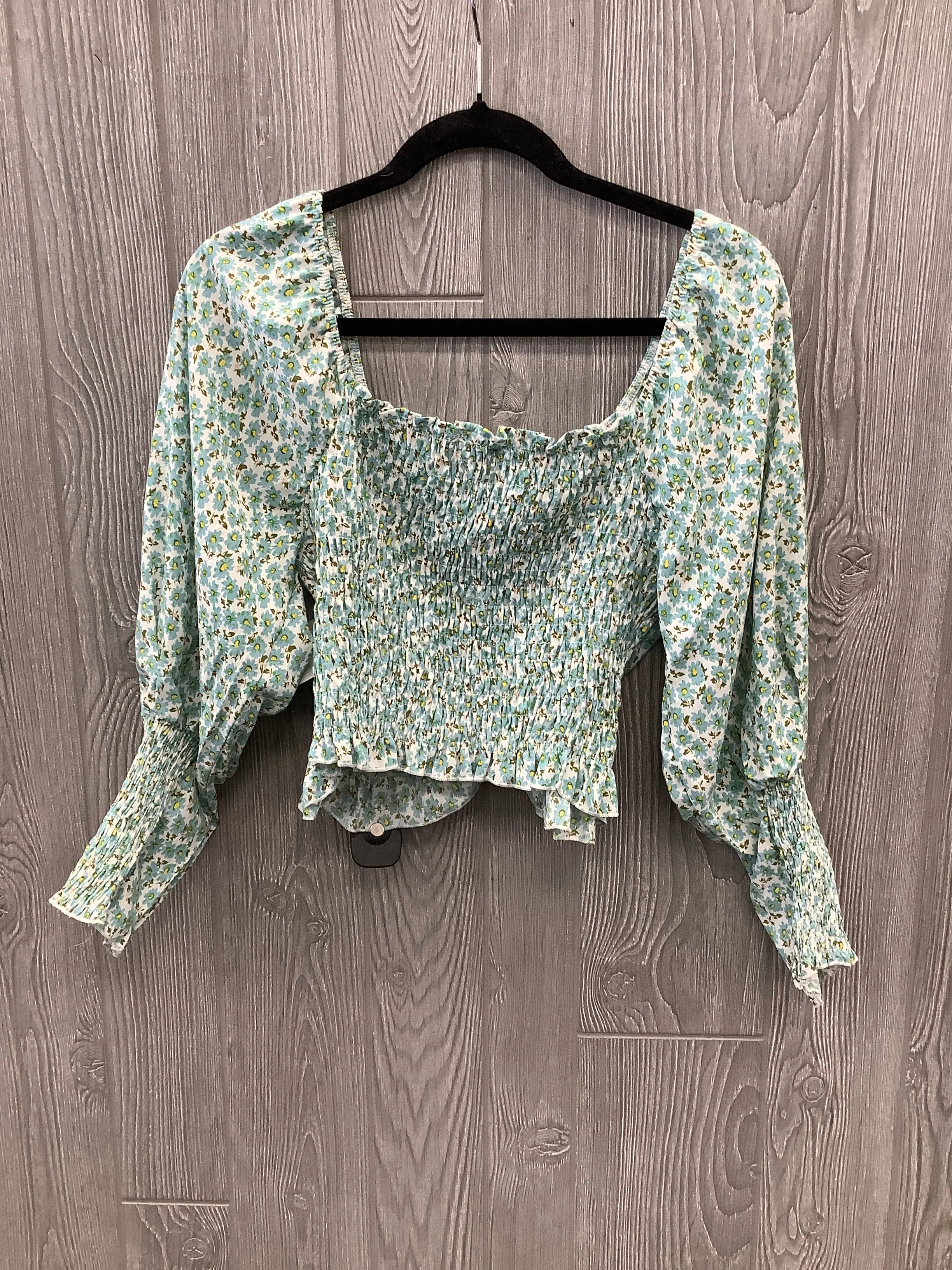 Blouse Long Sleeve By Clothes Mentor In Green, Size: M