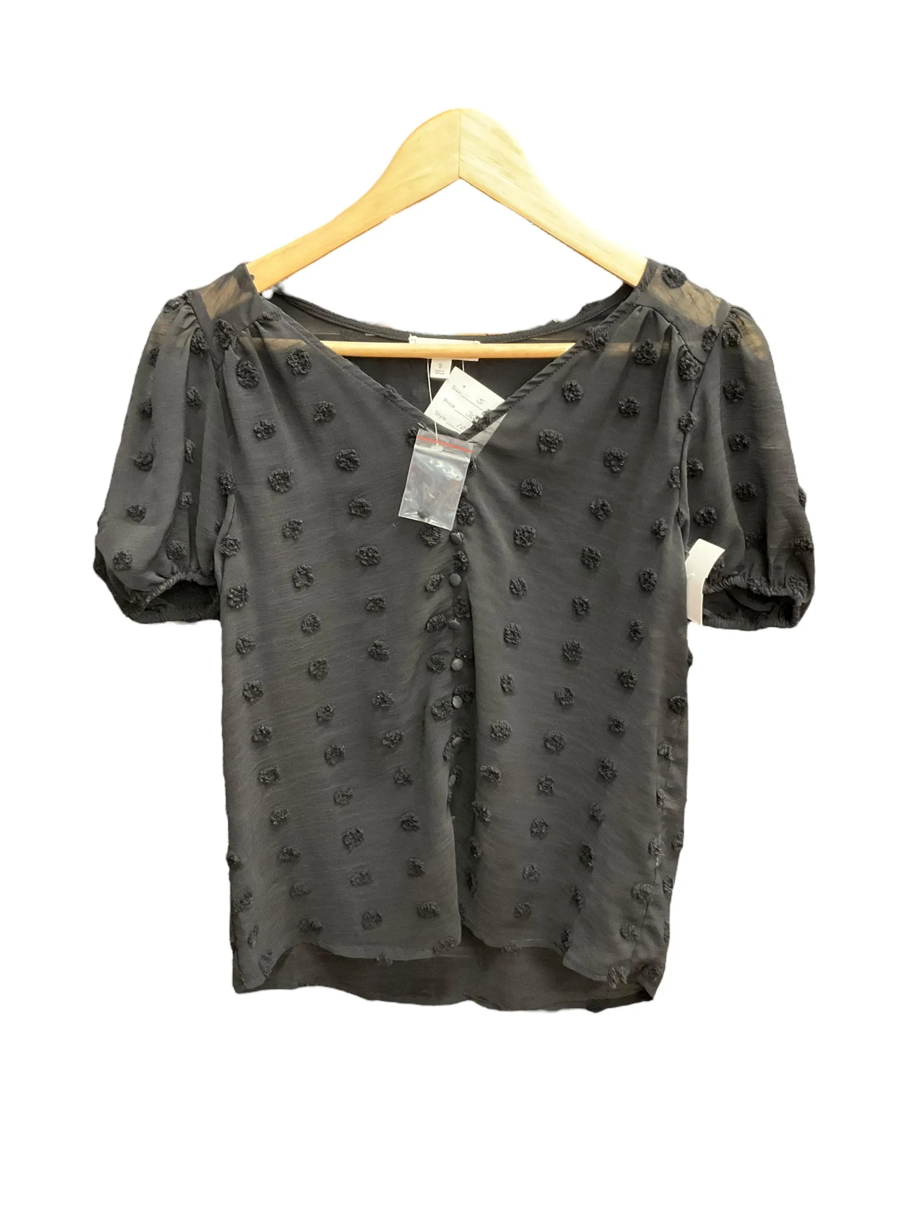 Blouse Short Sleeve By Clothes Mentor  Size: S