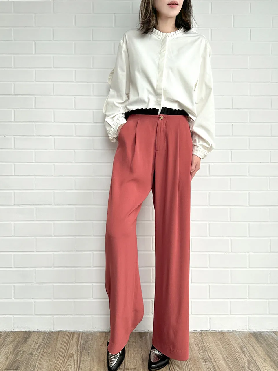 Coral/ Black Contrast Pleated Waist Airy Wide Leg Trousers