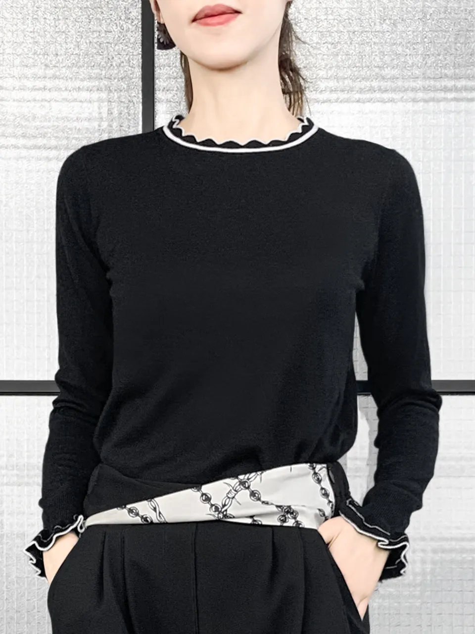 Last Chance! Black Scallop Collar Contrast Trim Cashmere Wool Blend Sweater