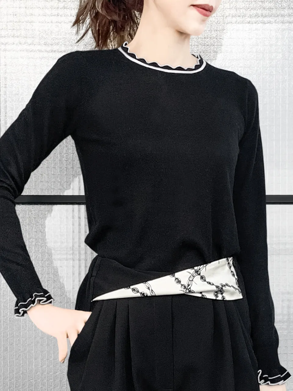 Last Chance! Black Scallop Collar Contrast Trim Cashmere Wool Blend Sweater