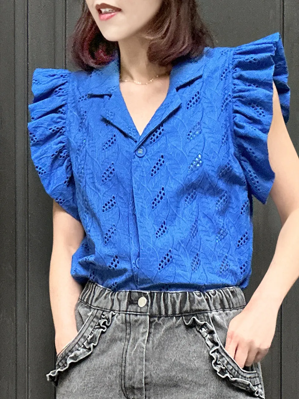 Last Chance! Blue Leaf Ruffle Sleeve Open Collar Single Button Blouse