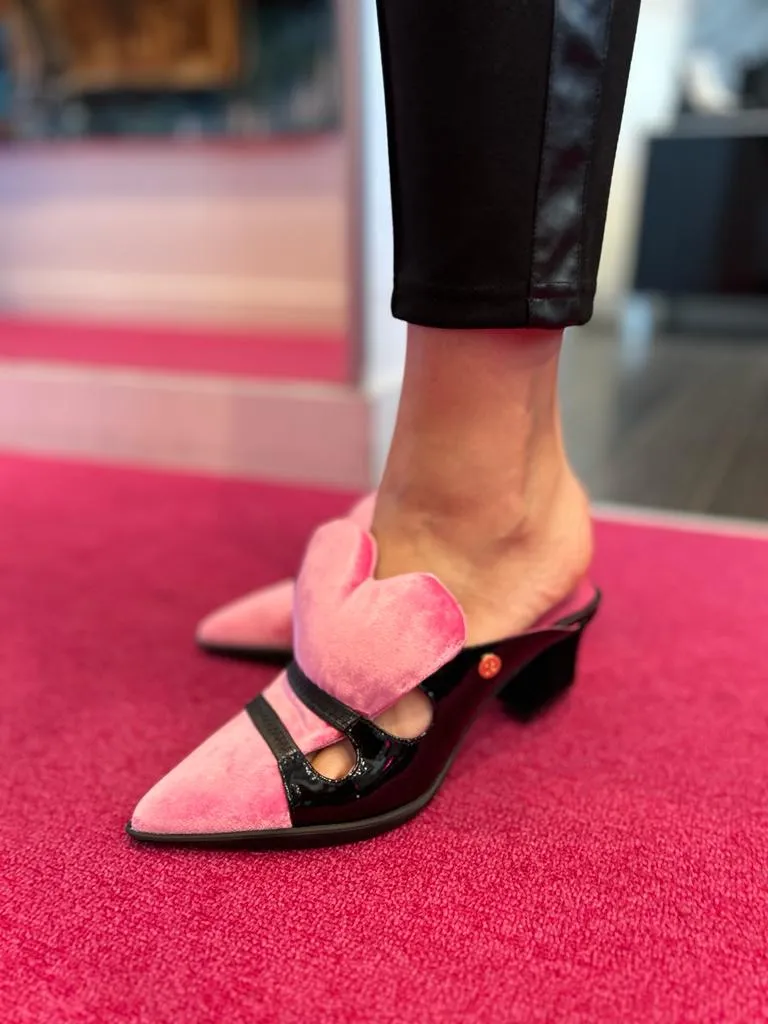 Lucille fuchsia velvet slide