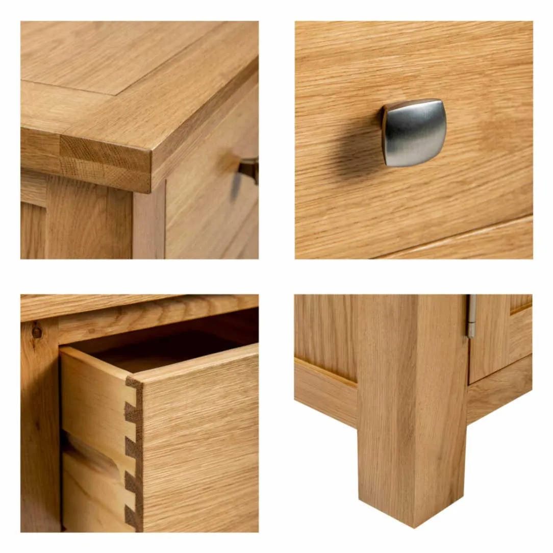 Manor Collection Dorset Oak 2   2 Chest