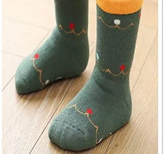 Non-Skid Christmas Themed Socks for Kids - Ages (6 mo.-1yr & 1 to 2yr)