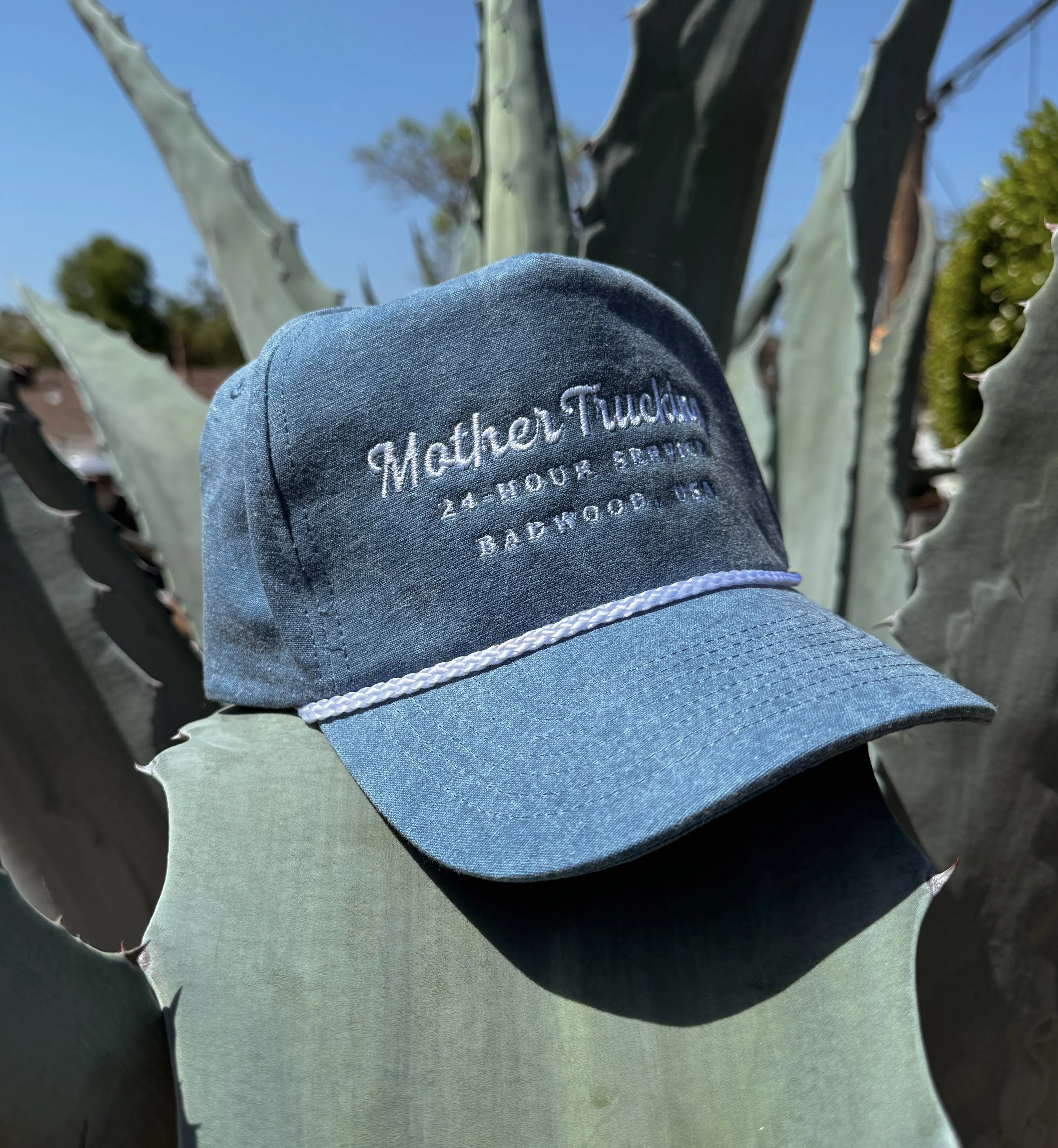 "MOTHER TRUCKING" Hat in DENIM