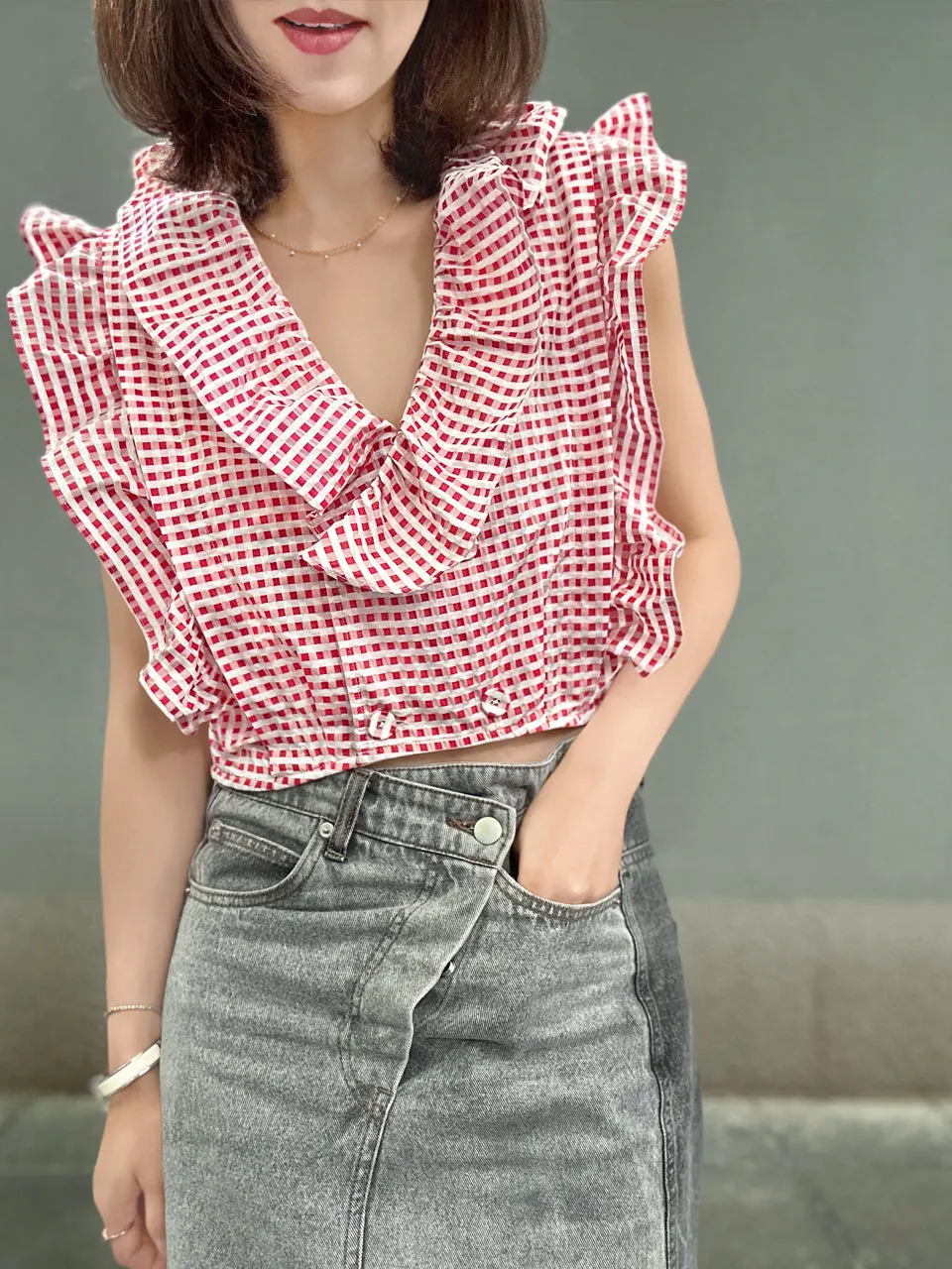 Red Check Double Breasted Ruffles V-neck Crop Top