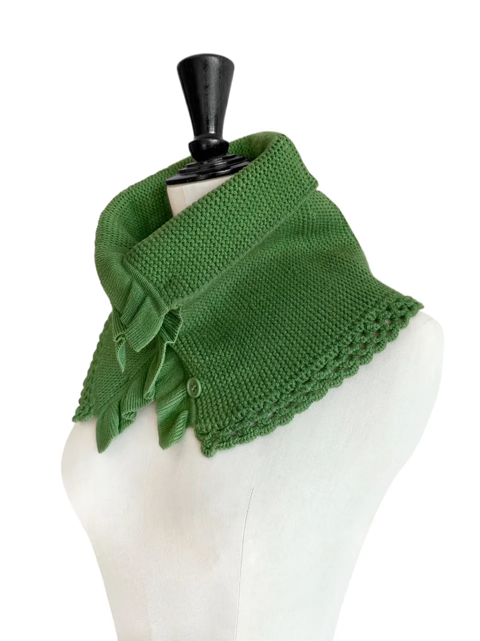 SPECIAL! Green Crochet-Trimmed Ruffle A-lined Neck Warmer