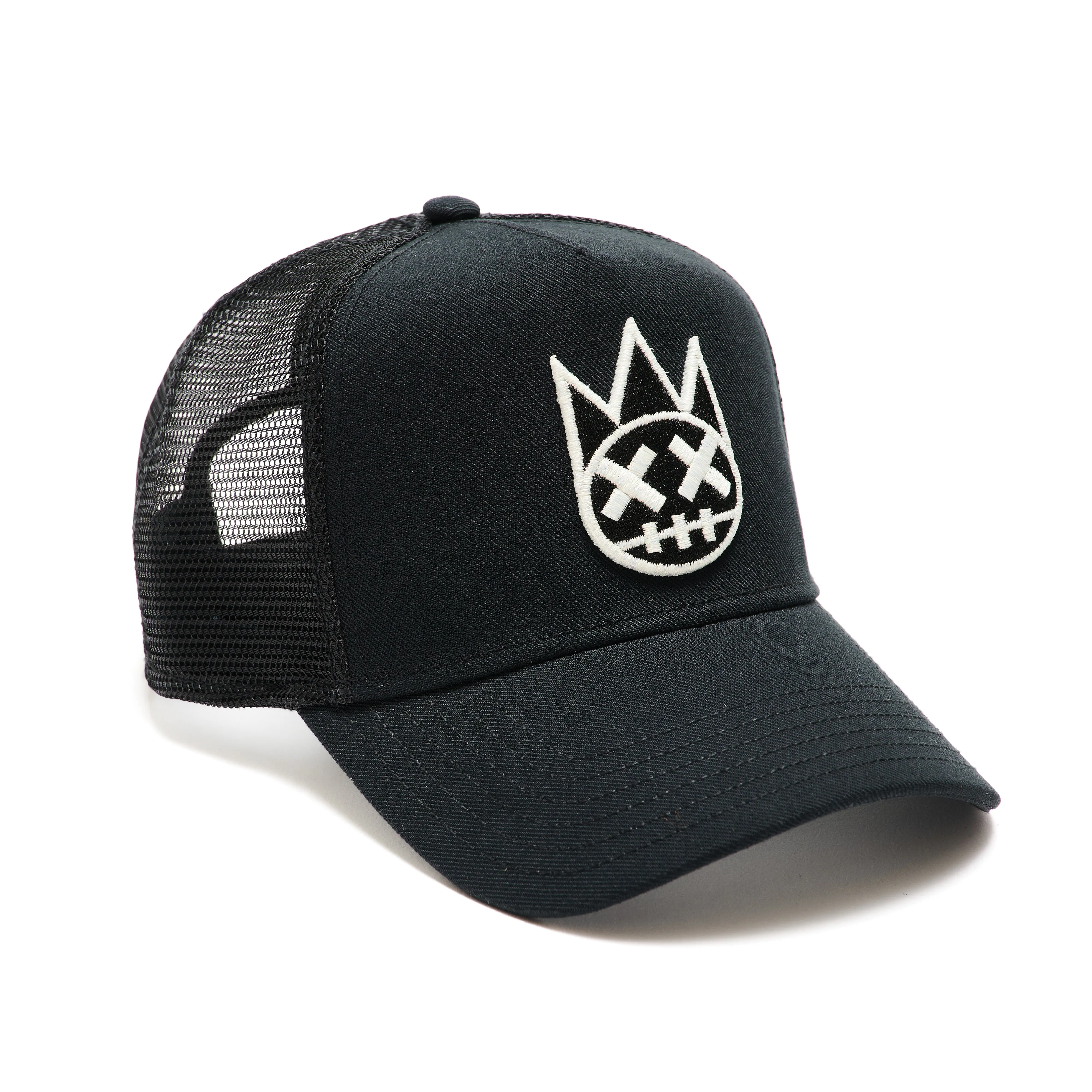 WHITE CLEAN LOGO MESH BACK TRUCKER IN BLACK