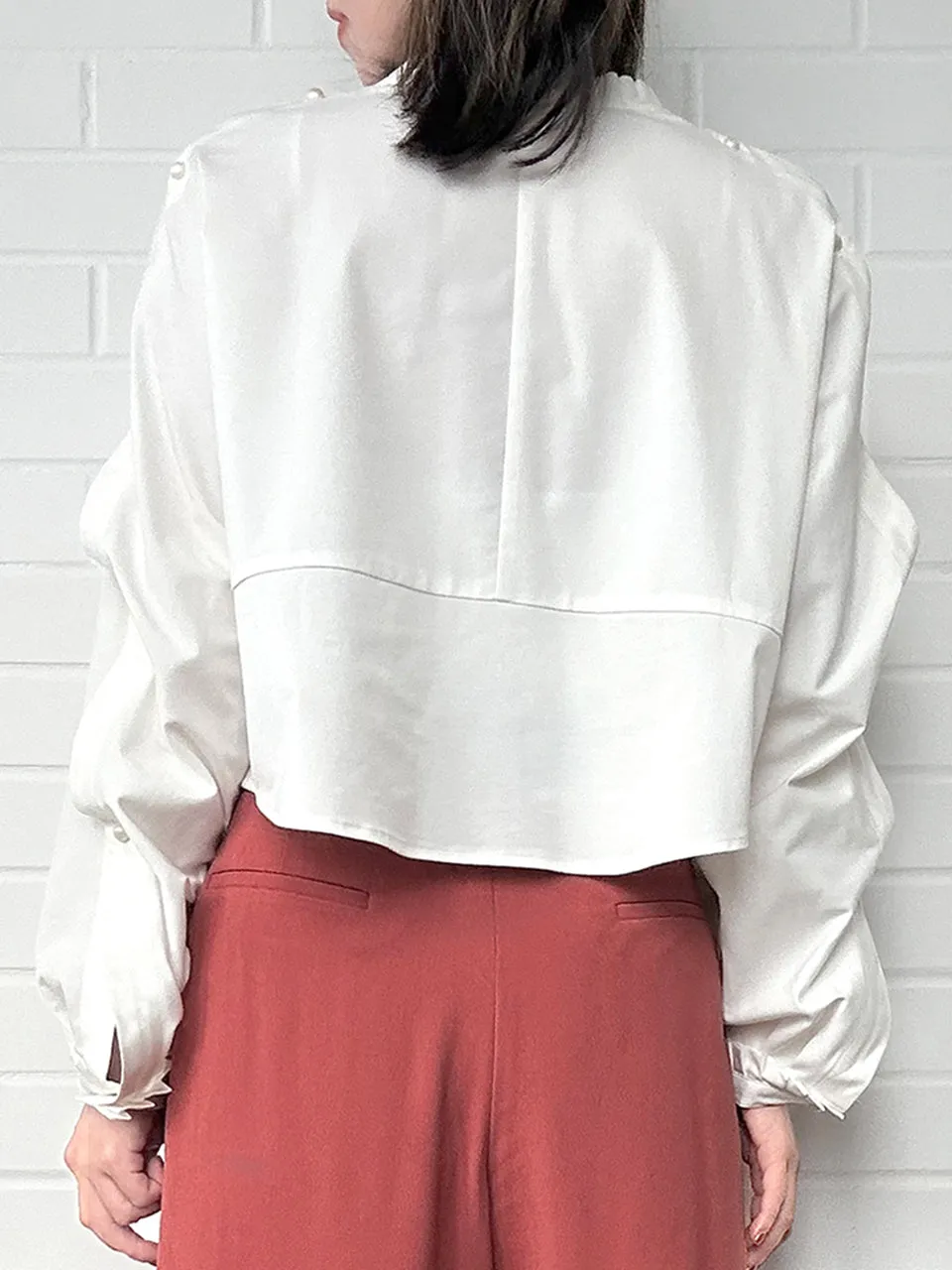 White Pleated Pearly Buttons Slit Sleeves Cropped Blouse